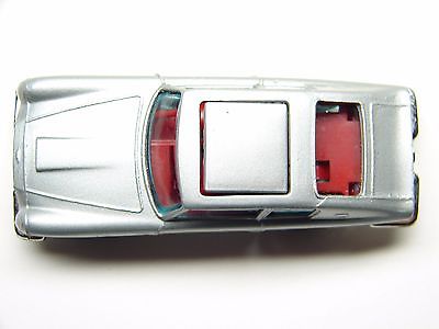 Voiture vintage Corgi Husky James Bond 007 Aston Martin DB5 1:64 moulé sous pres